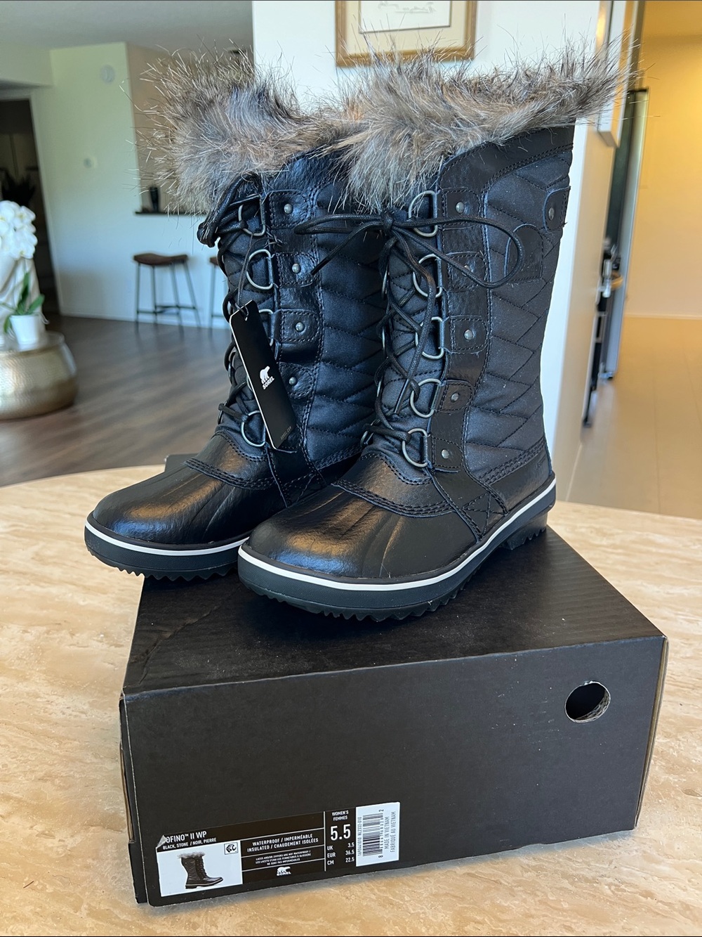 Sorel Tofino Women’s Black Faux-Fur Trim Insulated Winter Boots
